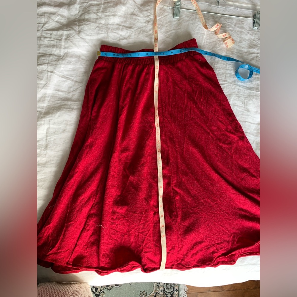 Red wool skirt size Small - Picture 5 of 6